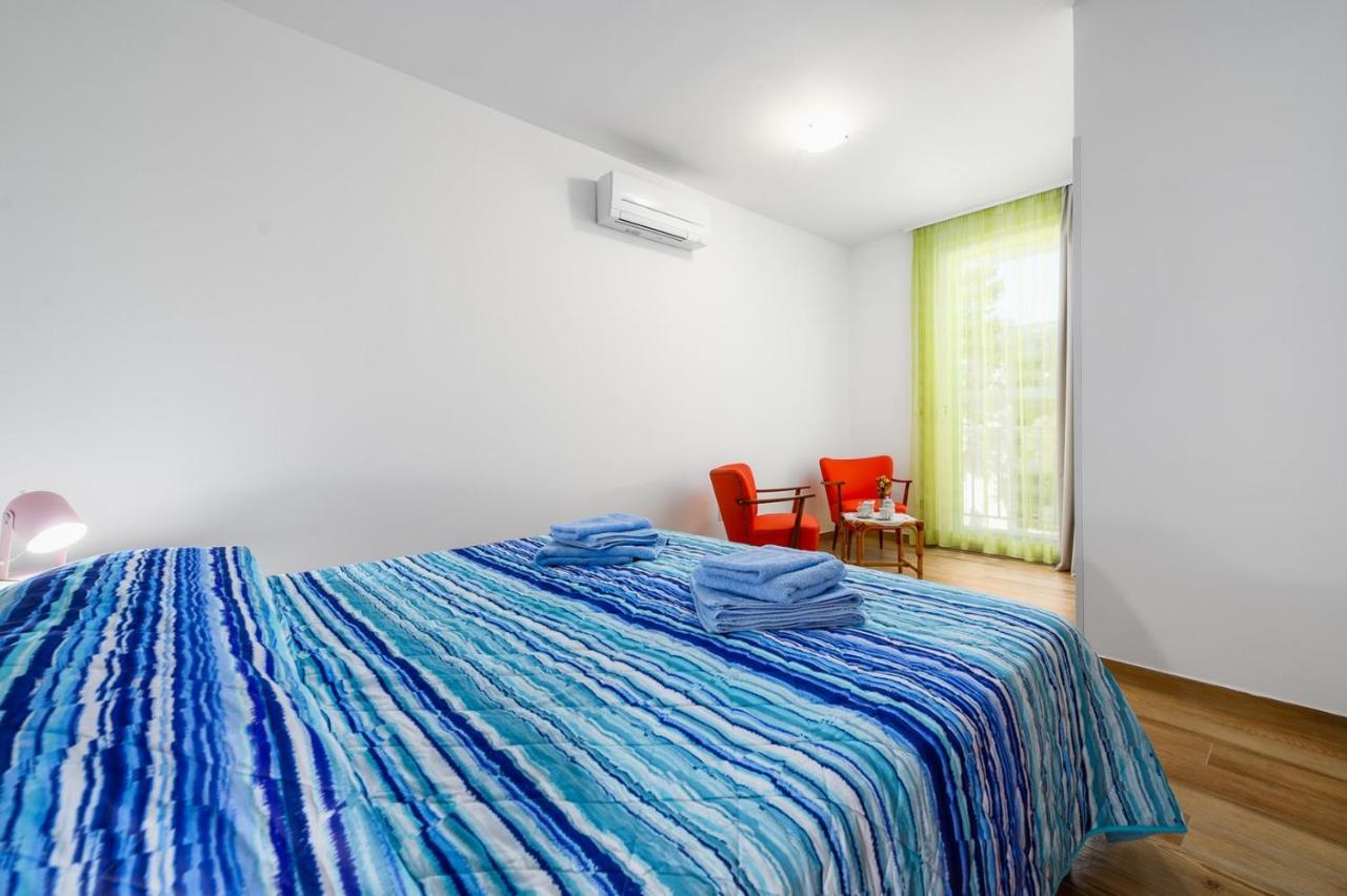 Andrea House With Apartments Умаг Экстерьер фото