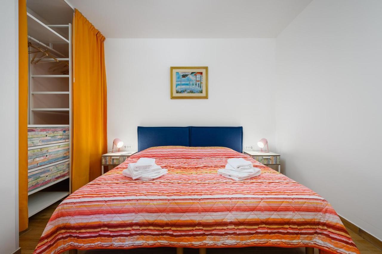 Andrea House With Apartments Умаг Экстерьер фото