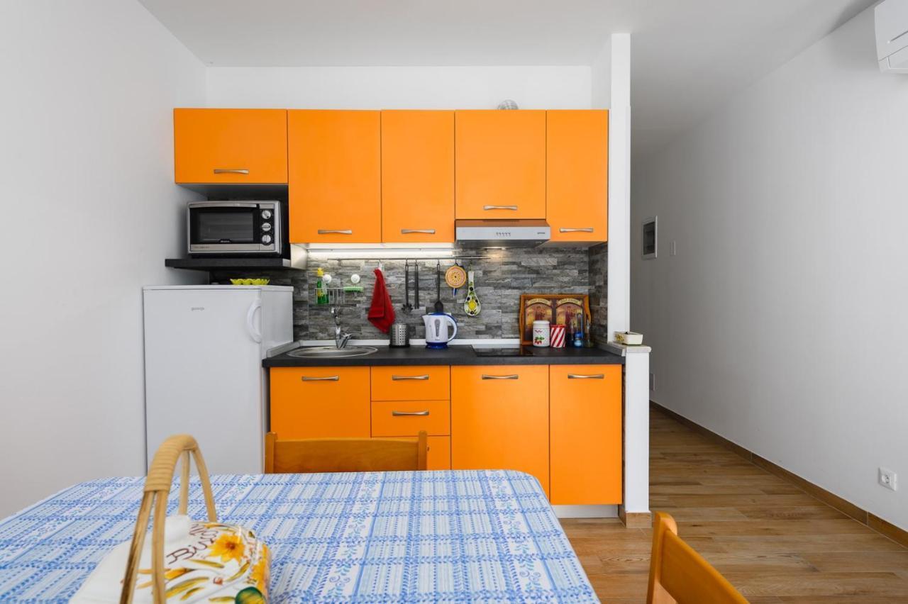 Andrea House With Apartments Умаг Экстерьер фото