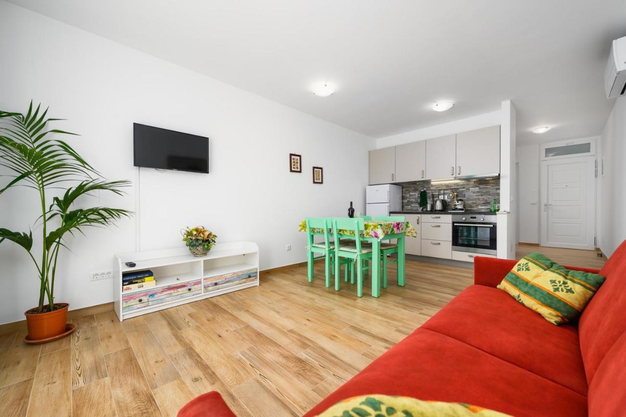 Andrea House With Apartments Умаг Экстерьер фото